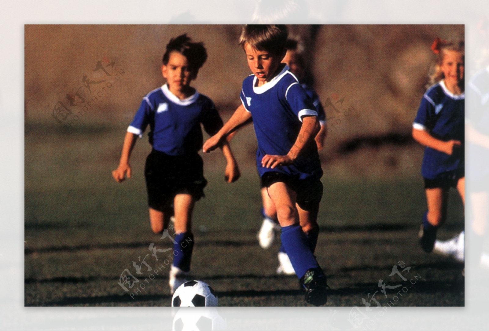 尤其在右路 尤其在右路